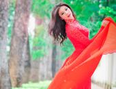http://goctinmoi.com/kim-dung-rang-ro-voi-ao-dai-mau-sac-75775.html