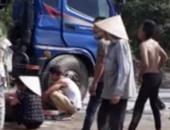 Cô gái tử vong vì ngăn cản thi công đường, 5 ngày sau, người nhà đánh vỡ đầu Chủ tịch xã Cô gái tử vong vì ngăn cản thi công đường, 5 ngày sau, người nhà đánh vỡ đầu Chủ tịch xã