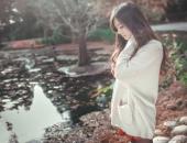 Vợ có bằng đại học nhưng chồng bắt ở nhà làm ruộng vì… ghen Vợ có bằng đại học nhưng chồng bắt ở nhà làm ruộng vì… ghen