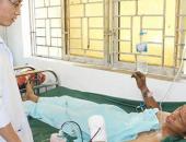 Dùng điện thoại khi sạc, nam thanh niên bị nổ nát bàn tay Dùng điện thoại khi sạc, nam thanh niên bị nổ nát bàn tay