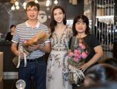 Sau loạt lùm xùm, Hoa hậu Đỗ Mỹ Linh “ghi điểm” khi cùng mẹ đăng ký hiến tạng Sau loạt lùm xùm, Hoa hậu Đỗ Mỹ Linh “ghi điểm” khi cùng mẹ đăng ký hiến tạng