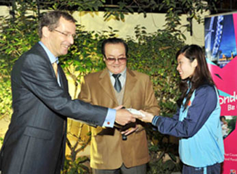 Lễ thượng cờ Olympic 2012 tại Việt Nam