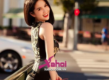 Ngọc Trinh xinh xắn luôn nở nụ cười tươi rạng ngời sự tự tin