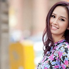 "Hoa hậu hàng hiệu" Mai Phương Thúy không chê đồ giảm giá