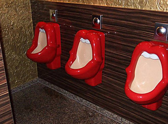 Chiêm ngưỡng bộ sưu tập... toilet kỳ quặc nhất thế giới