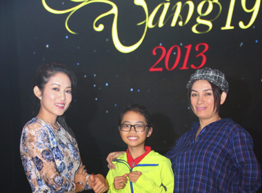 Ba ca sĩ Phi Nhung, Thanh Thúy và Phương Mỹ Chi