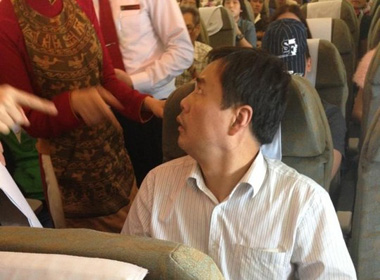  Hành khách Trung Quốc lại trộm tiền trên chuyến bay của VNA