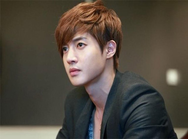 Bạn gái Kim Hyun Joong quyết 