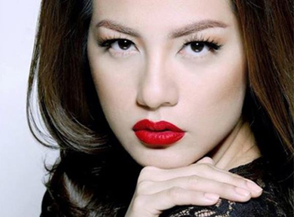 Toàn cảnh vụ siêu mẫu Ngọc Thúy bất ngờ nộp đơn kiện mẹ ruột