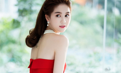 Ngọc Trinh điệu đà trong rét ngọt đầu Đông