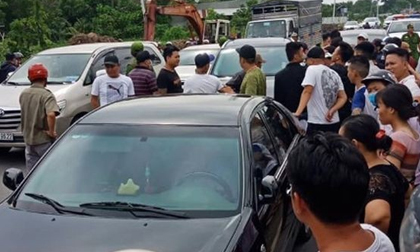 Vợ cựu GĐ Công an Đồng Nai có liên quan thế nào đến vụ giang hồ vây xe công an? Vợ cựu GĐ Công an Đồng Nai có liên quan thế nào đến vụ giang hồ vây xe công an?