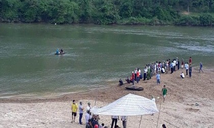 Câu cá trên sông Ngàn Sâu, 3 học sinh đuối nước thương tâm Câu cá trên sông Ngàn Sâu, 3 học sinh đuối nước thương tâm