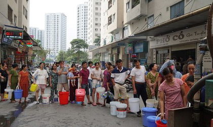 Nước sông Đà đã cấp nước trở lại: Chỉ được sinh hoạt tắm giặt, không dùng cho ăn uống Nước sông Đà đã cấp nước trở lại: Chỉ được sinh hoạt tắm giặt, không dùng cho ăn uống