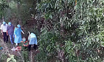 Hòa Bình: Xôn xao thông tin mẹ chôn sống con ngay sau khi sinh Hòa Bình: Xôn xao thông tin mẹ chôn sống con ngay sau khi sinh