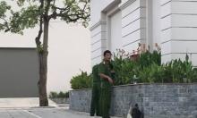 Vụ nữ sinh rơi từ tầng 4 kí túc xá: Để lại thư tuyệt mệnh, thuốc an thần Vụ nữ sinh rơi từ tầng 4 kí túc xá: Để lại thư tuyệt mệnh, thuốc an thần