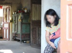 Gã trai làng cưới lấy lệ để tránh tội hiếp dâm với cô gái tâm thần Gã trai làng cưới lấy lệ để tránh tội hiếp dâm với cô gái tâm thần