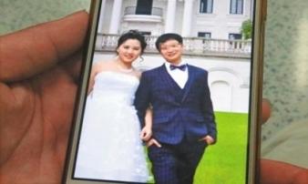 Chồng gào khóc: ‘Vợ ơi, em đừng ngủ nữa, anh nhớ em lắm, thật sự rất nhớ em...’ Chồng gào khóc: ‘Vợ ơi, em đừng ngủ nữa, anh nhớ em lắm, thật sự rất nhớ em...’
