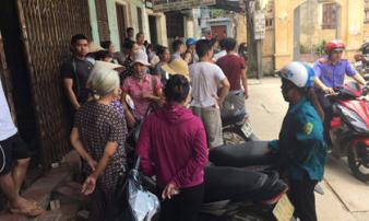Vụ bé trai 35 ngày tuổi tử vong: Nghi bị sát hại vì có dòng chữ lạ trong nhà Vụ bé trai 35 ngày tuổi tử vong: Nghi bị sát hại vì có dòng chữ lạ trong nhà
