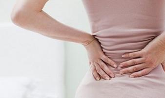 Có dấu hiệu này là bạn đã bị sỏi thận, hãy tới bệnh viện ngay kẻo muộn Có dấu hiệu này là bạn đã bị sỏi thận, hãy tới bệnh viện ngay kẻo muộn