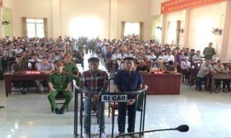 Thấy em bị đuổi đánh, anh điều khiển ô tô tông chết người Thấy em bị đuổi đánh, anh điều khiển ô tô tông chết người