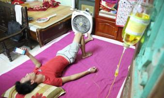 Người dân sống giữa lòng Hà Nội 'thấp thỏm' không yên vì cả làng bị sốt xuất huyết Người dân sống giữa lòng Hà Nội 'thấp thỏm' không yên vì cả làng bị sốt xuất huyết