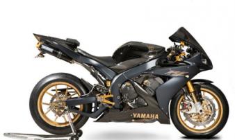 “Lung linh” 2006 Yamaha YZF-R1SP độ vàng và carbon “Lung linh” 2006 Yamaha YZF-R1SP độ vàng và carbon
