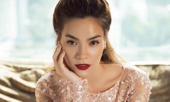 Trong showbiz Việt, chắc chỉ có một người phụ nữ như Hà Hồ mà thôi! Trong showbiz Việt, chắc chỉ có một người phụ nữ như Hà Hồ mà thôi!