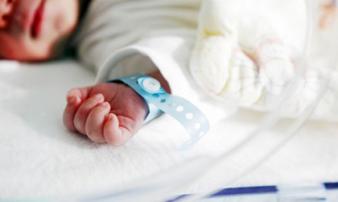 Bé 10 tháng hôn mê sau khi ăn trứng đựng trong bát vì nguyên nhân bất ngờ Bé 10 tháng hôn mê sau khi ăn trứng đựng trong bát vì nguyên nhân bất ngờ