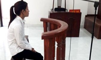 Cô gái chở bạn ngã tử vong, 4 phiên tòa vẫn chưa đến hồi kết Cô gái chở bạn ngã tử vong, 4 phiên tòa vẫn chưa đến hồi kết