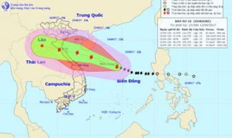 Tin thời tiết hôm nay (14.9): Cơn bão số 10 di chuyển nhanh, giật cấp 15 đang tiến thẳng vào nước ta Tin thời tiết hôm nay (14.9): Cơn bão số 10 di chuyển nhanh, giật cấp 15 đang tiến thẳng vào nước ta