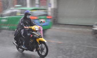 Thời tiết hôm nay (17.9): Hoàn lưu sau bão số 10, từ Thanh Hóa trở ra miền Bắc mưa như trút, lũ trên các sông lên nhanh Thời tiết hôm nay (17.9): Hoàn lưu sau bão số 10, từ Thanh Hóa trở ra miền Bắc mưa như trút, lũ trên các sông lên nhanh