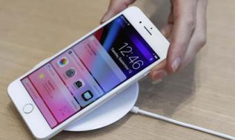 Lần đầu trong lịch sử, iPhone mới không cháy hàng Lần đầu trong lịch sử, iPhone mới không cháy hàng