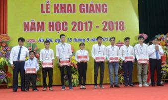 Thanh niên 20 tuổi bé tí hon từ chối học bổng khuyết tật để làm người thường Thanh niên 20 tuổi bé tí hon từ chối học bổng khuyết tật để làm người thường