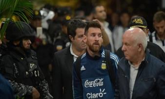 Lionel Messi được bảo vệ đặc biệt trước trận cầu 'sinh tử' của Argentina Lionel Messi được bảo vệ đặc biệt trước trận cầu 'sinh tử' của Argentina