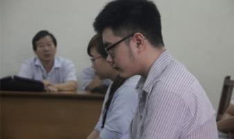 Hoãn xử vụ nam sinh giết bạn đồng tính, chặt xác phi tang Hoãn xử vụ nam sinh giết bạn đồng tính, chặt xác phi tang