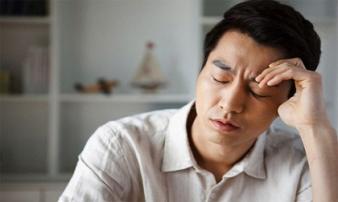 Mệt mỏi vì sống cùng vợ mắc bệnh thích tiêu tiền Mệt mỏi vì sống cùng vợ mắc bệnh thích tiêu tiền