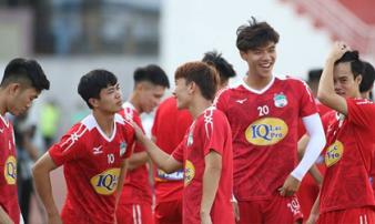 Bầu Đức doạ bỏ giải, HAGL cứ chiến V-League thôi! Bầu Đức doạ bỏ giải, HAGL cứ chiến V-League thôi!
