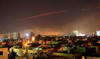Nổ lớn ở thủ đô Syria sau khi Trump ra lệnh “dội bão lửa” Nổ lớn ở thủ đô Syria sau khi Trump ra lệnh “dội bão lửa”