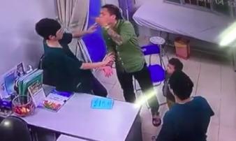 Thông tin bất ngờ vụ bác sĩ BV Xanh Pôn bị hành hung Thông tin bất ngờ vụ bác sĩ BV Xanh Pôn bị hành hung