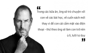 Cha đẻ của iPhone - Steve Jobs và cách dạy con tránh xa công nghệ gây tranh cãi Cha đẻ của iPhone - Steve Jobs và cách dạy con tránh xa công nghệ gây tranh cãi