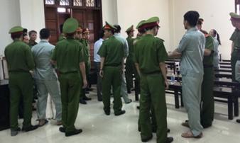 Tử hình 6 bị cáo trong đường dây buôn hơn 5.000 bánh heroin Tử hình 6 bị cáo trong đường dây buôn hơn 5.000 bánh heroin