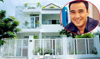 Bình dị, chân chất, ai ngờ MC Quyền Linh sở hữu biệt thự triệu đô Bình dị, chân chất, ai ngờ MC Quyền Linh sở hữu biệt thự triệu đô