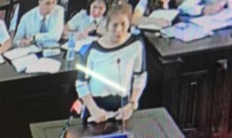 Người nhà 9 nạn nhân tử vong sau chạy thận: ‘Bác sĩ Hoàng Công Lương không có tội’ Người nhà 9 nạn nhân tử vong sau chạy thận: ‘Bác sĩ Hoàng Công Lương không có tội’