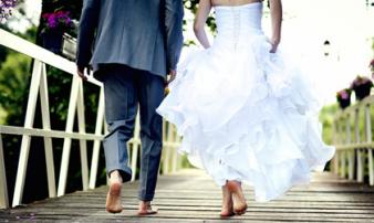 Hôn nhân có thể không phải là nấm mồ của tình yêu, thế nhưng nhà chồng thì có đấy! Hôn nhân có thể không phải là nấm mồ của tình yêu, thế nhưng nhà chồng thì có đấy!