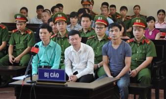 Vụ BS Lương: Sau 'người hùng' Đinh Tiến Công, một loạt nhân viên y tế 'bẻ' lời khai Vụ BS Lương: Sau 'người hùng' Đinh Tiến Công, một loạt nhân viên y tế 'bẻ' lời khai