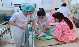 Mẹ hiếm muộn 10 năm mất con vì chờ ngày đẹp để sinh Mẹ hiếm muộn 10 năm mất con vì chờ ngày đẹp để sinh