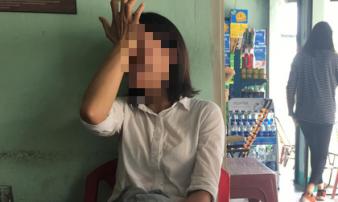 Nghi án thầy giáo chủ nhiệm xâm hại, ép nhiều nữ sinh tiểu học làm 'trò bậy' ngay tại trường suốt nhiều năm Nghi án thầy giáo chủ nhiệm xâm hại, ép nhiều nữ sinh tiểu học làm 'trò bậy' ngay tại trường suốt nhiều năm