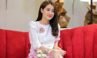 Nhã Phương bảo vệ người thân, sau lần thành thật về góc tối gia đình Nhã Phương bảo vệ người thân, sau lần thành thật về góc tối gia đình