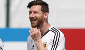 Messi: 'Tôi sẽ không giã từ ĐTQG chừng nào chưa vô địch World Cup' Messi: 'Tôi sẽ không giã từ ĐTQG chừng nào chưa vô địch World Cup'