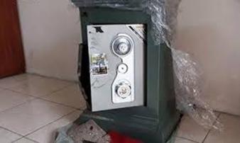 Bắt 'siêu trộm' phá 6 két sắt, lấy gần 4 tỷ đồng Bắt 'siêu trộm' phá 6 két sắt, lấy gần 4 tỷ đồng